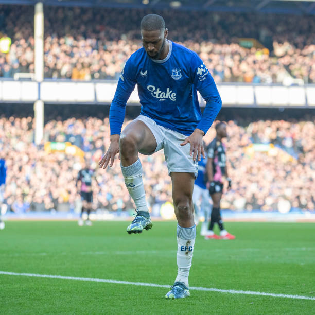 备受称赞 备受称赞